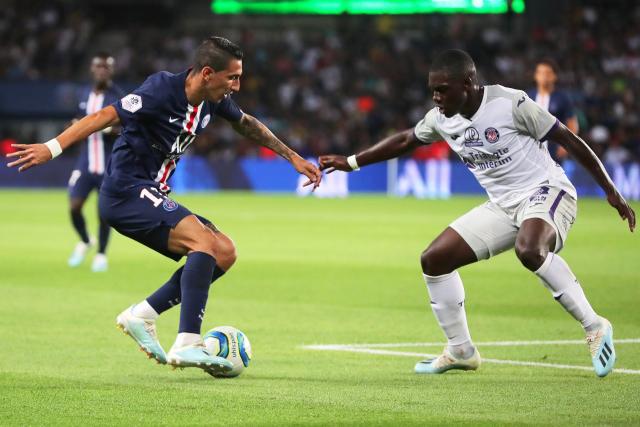 文班亚马30+11马刺大胜步行者 开拓者大胜魔术