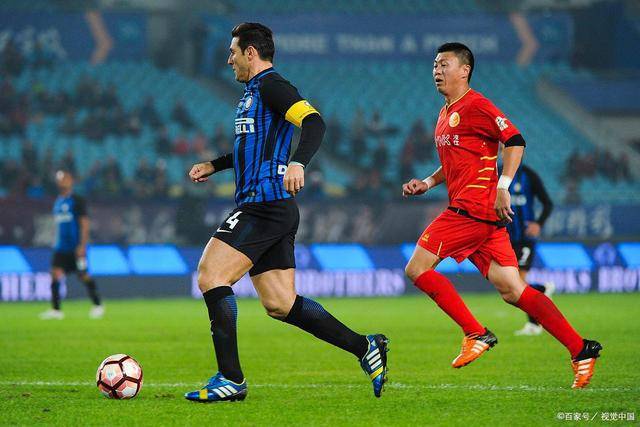 王睿泽20+5+6王洪16分青岛胜广厦 胡金秋15分